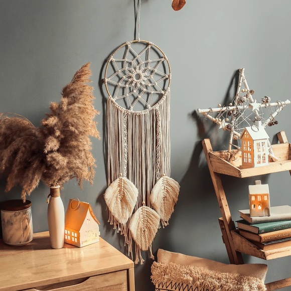 Bohemian Woven Macrame Dreamcatcher Feather Decor - Picture 4 of 5